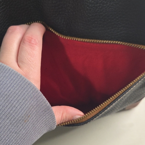 Dooney & Bourke Black and Tan Bag - Picture 3 of 14